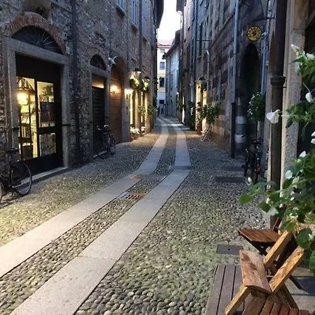 Antica Corte, Bilocale Nel Centro Storico Di شقة *